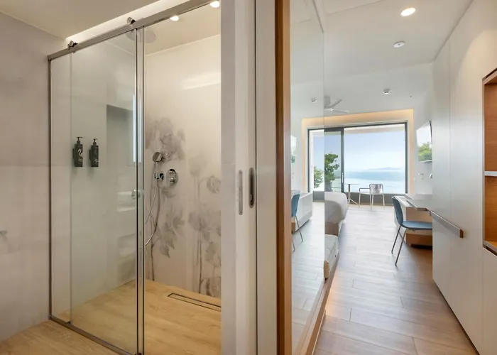 Mirage Hotel Chalkís